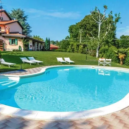 Country house Casa Violetta Agrate Conturbia