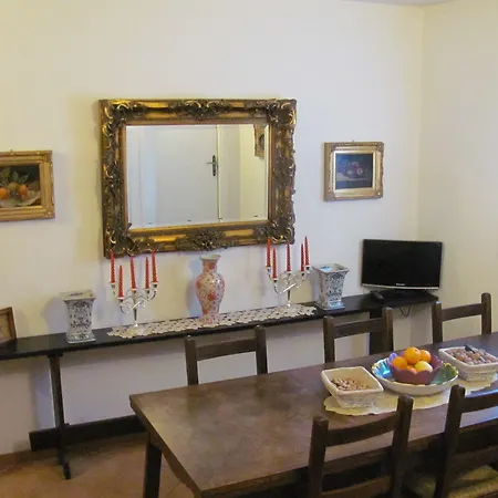 Casa Violetta * Agrate Conturbia