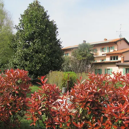 Casa Violetta Kır Evi Agrate Conturbia