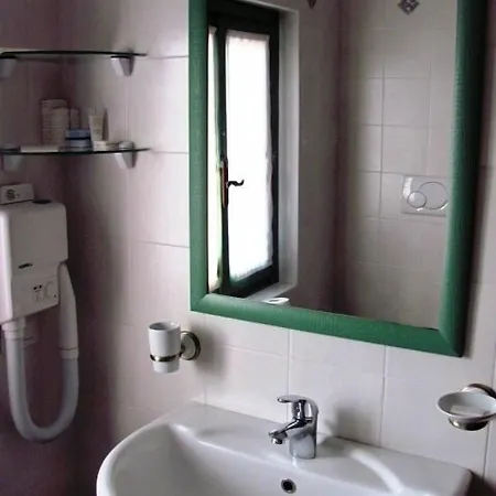 Casa Violetta Agrate Conturbia