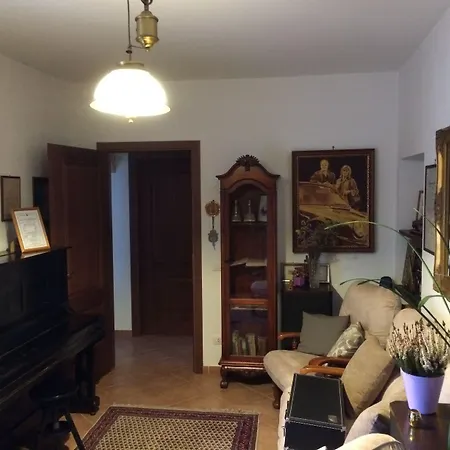 Casa Violetta Kır Evi Agrate Conturbia