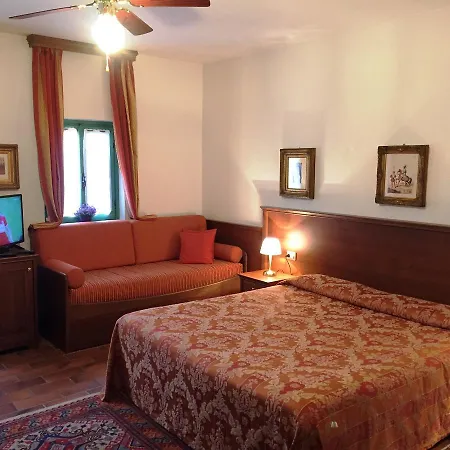 Casa Violetta Kır Evi Agrate Conturbia